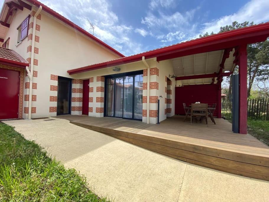 Maison Typee Arcachonnaise Avec Piscine Commune La Teste-de-Buch Luaran gambar